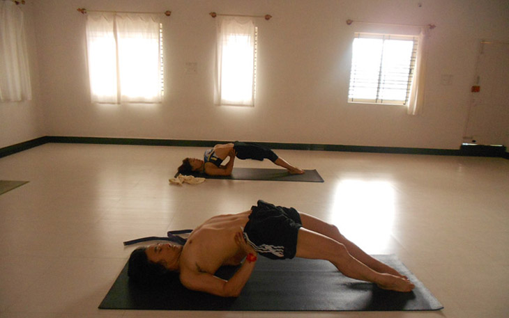 Setu Bandha Sarvangasana