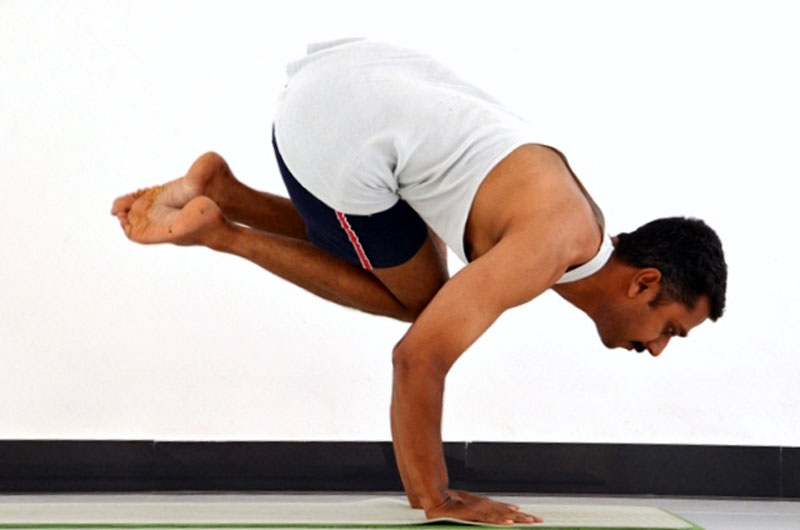 Parsva Bakasana